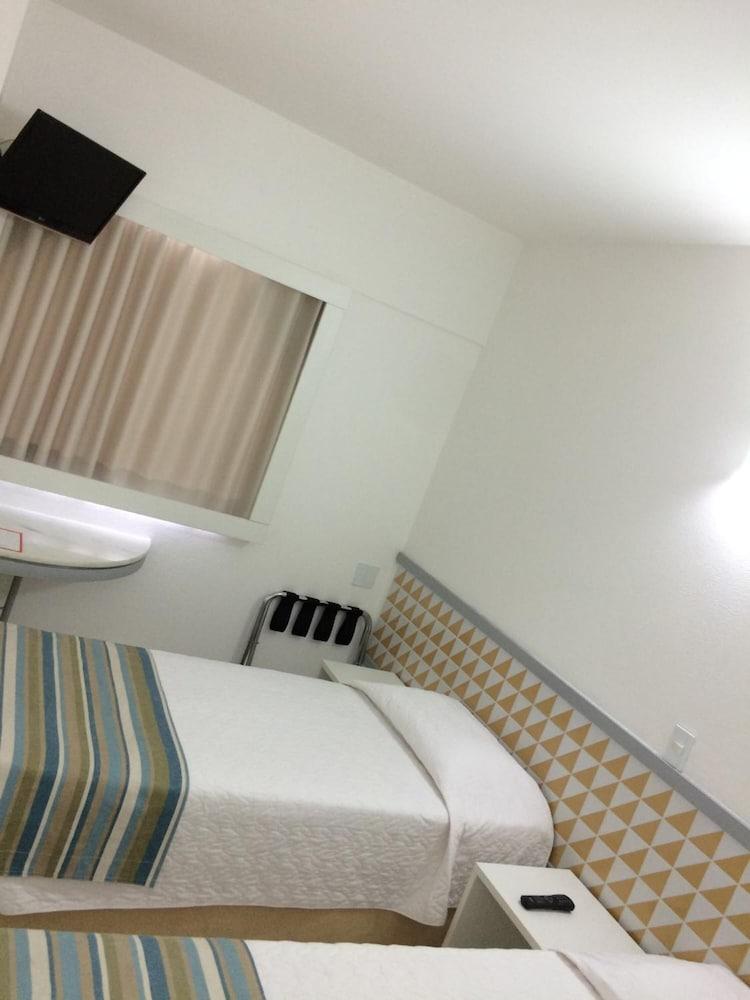 Ibis Budget Салвадор Екстериор снимка