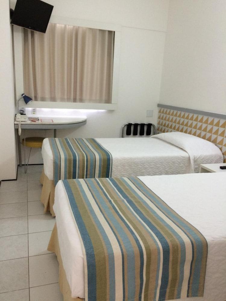 Ibis Budget Салвадор Екстериор снимка